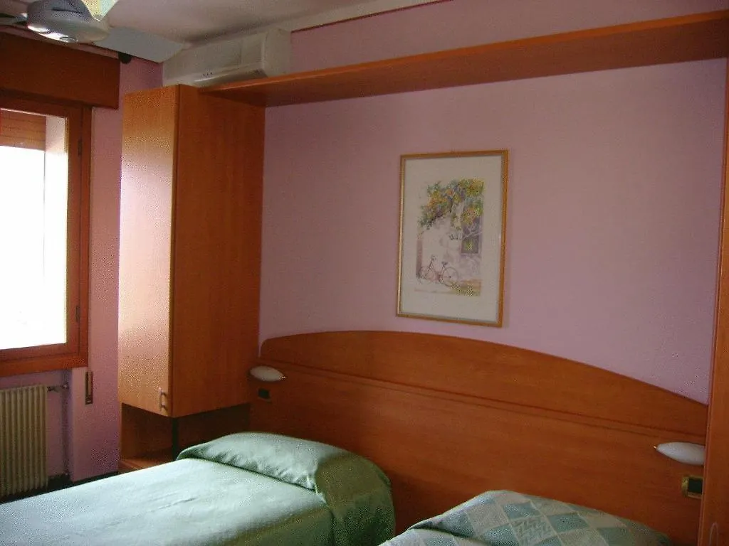 Hotel Ezzelino 산 제노네 이탈리아